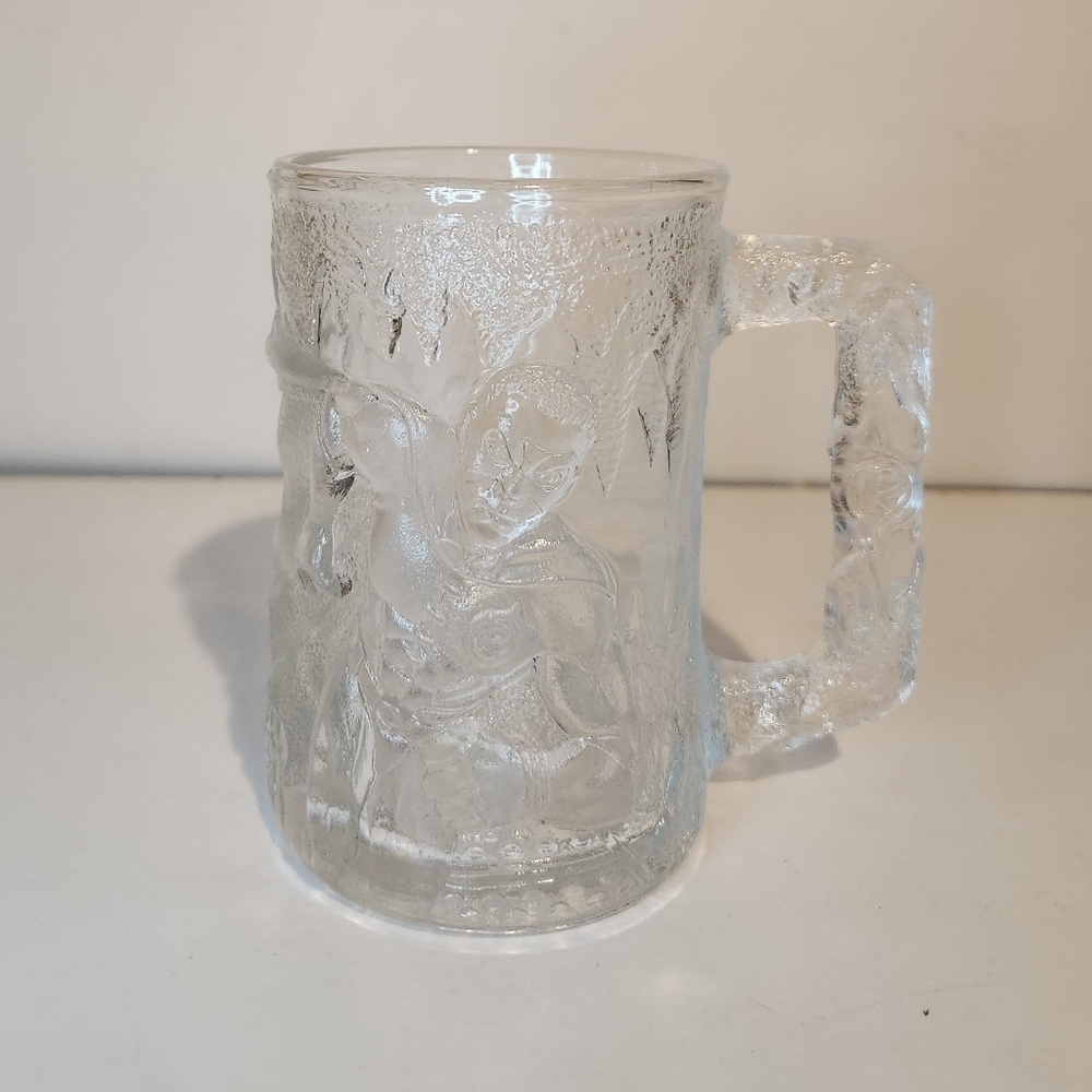 Vintage Collectible Robin and Batmobile glass mug